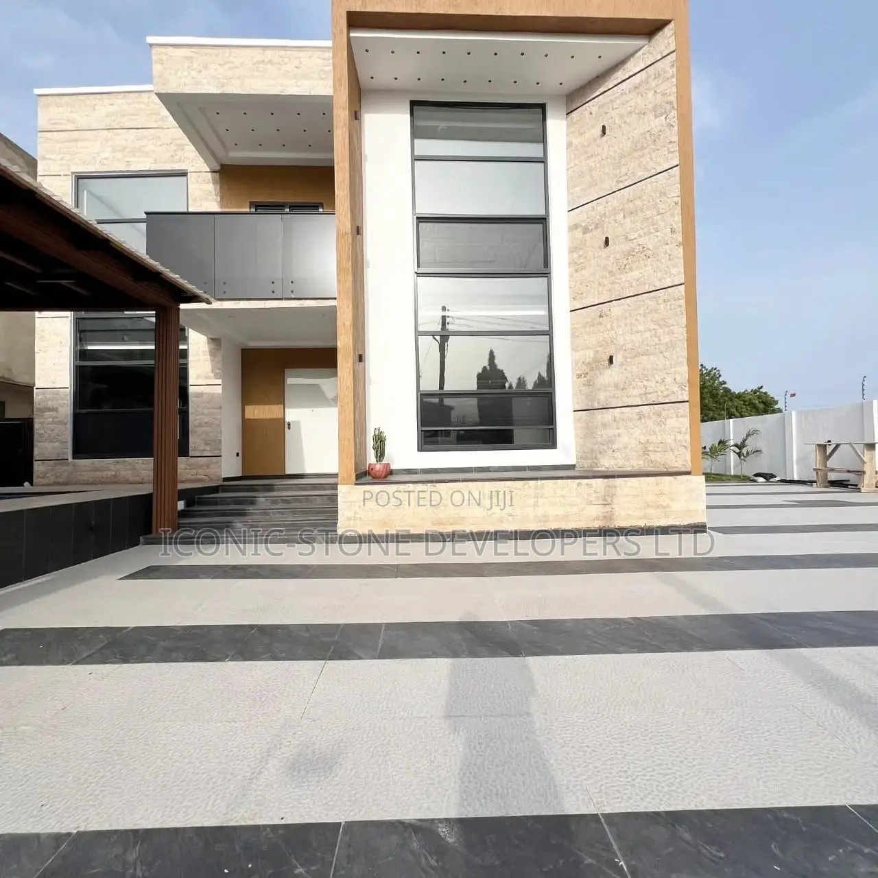 5bdrm Mansion in East Legon for sale in East Legon