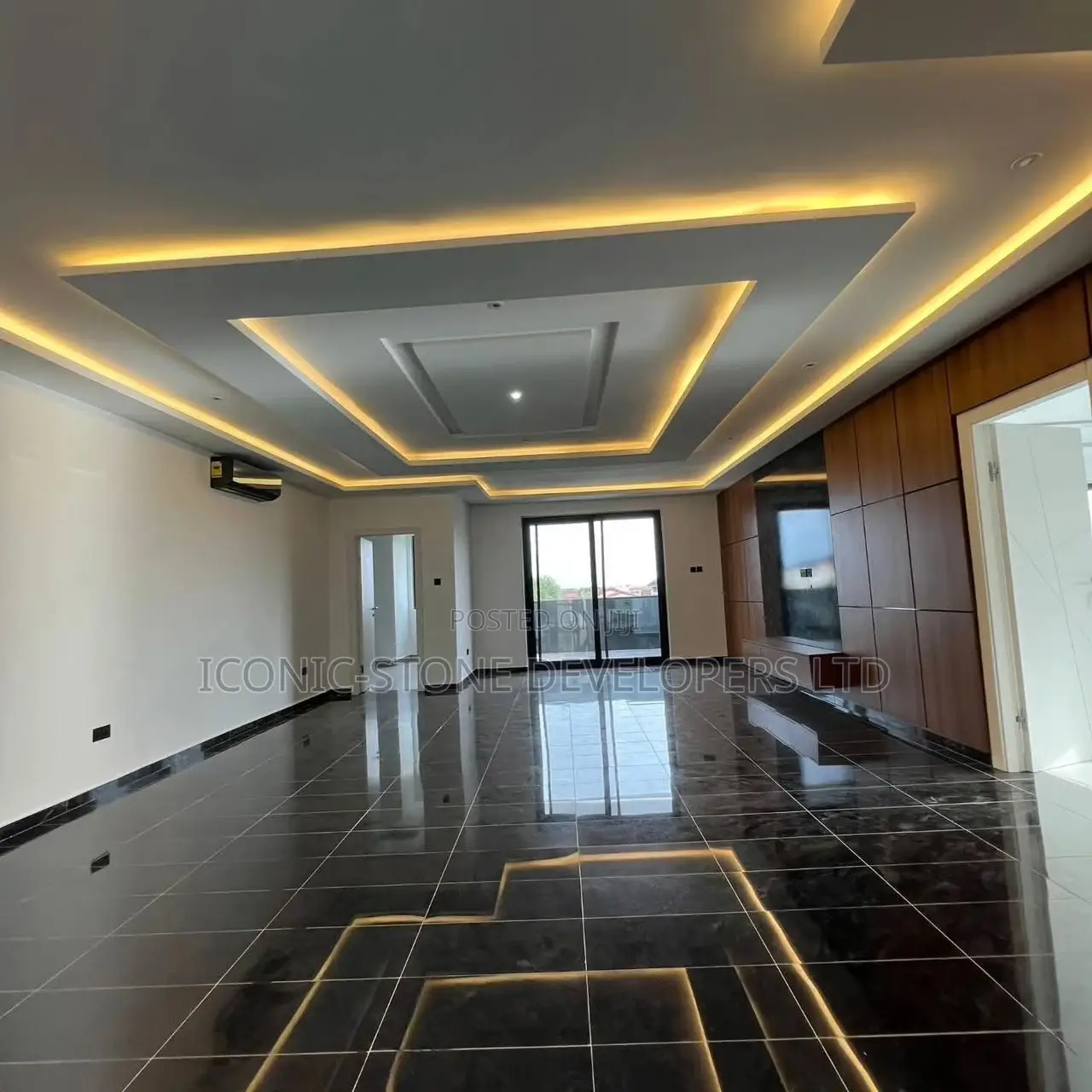 5bdrm Mansion in East Legon for sale in East Legon