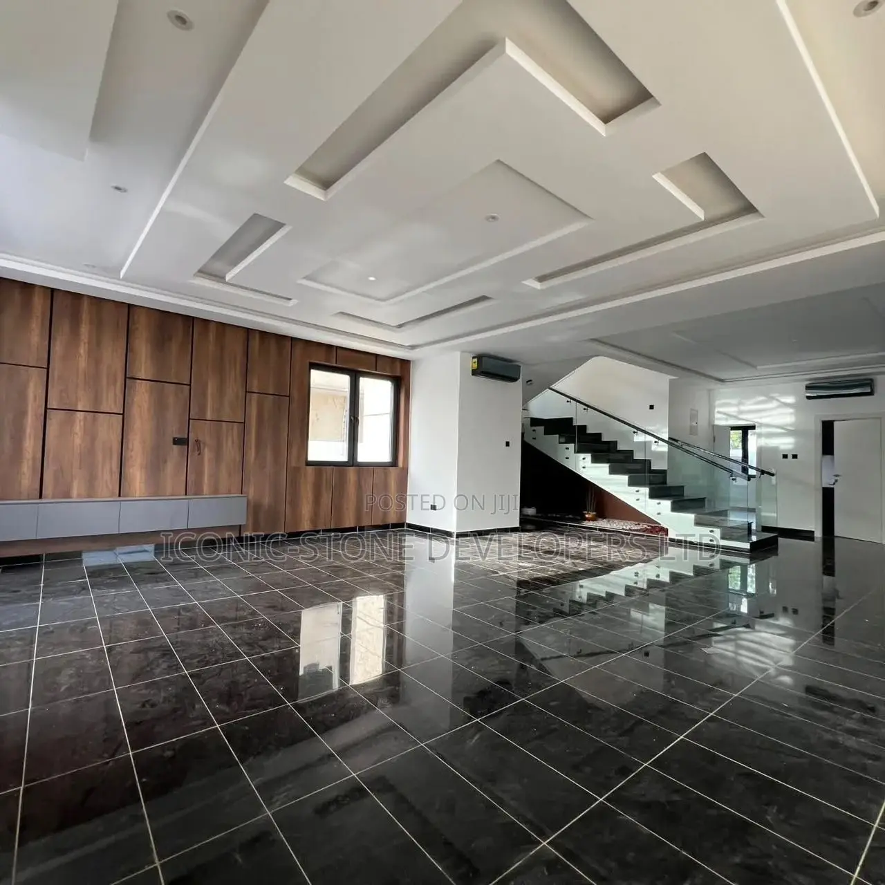 5bdrm Mansion in East Legon for sale in East Legon
