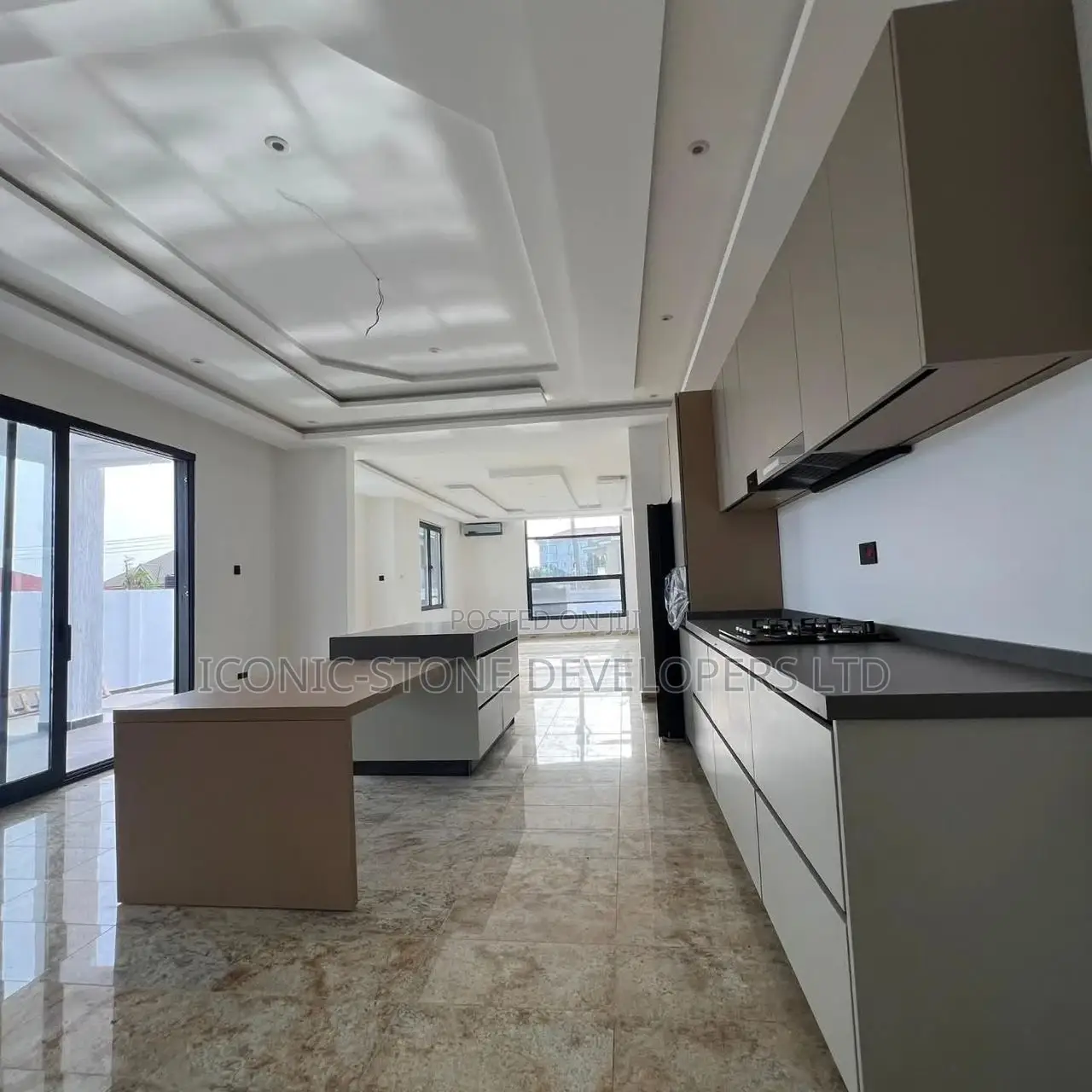 5bdrm Mansion in East Legon for sale in East Legon