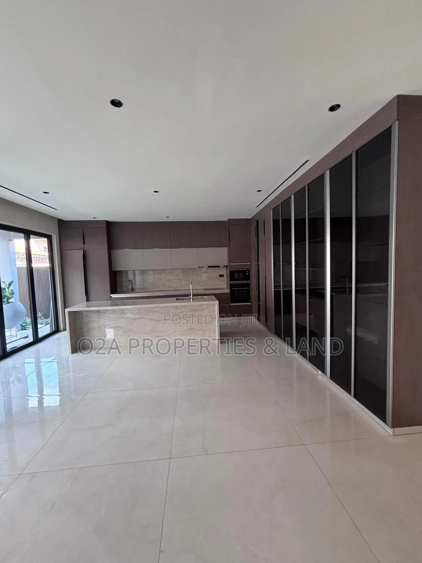 4bdrm House in Cantonments, Acquinas for rent in Acquinas
