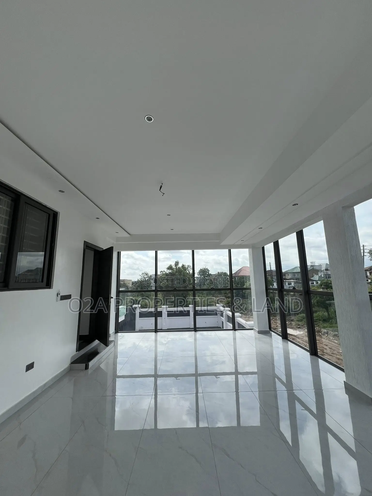 5bdrm House in West Trasacco, Police Station for sale in Police Station