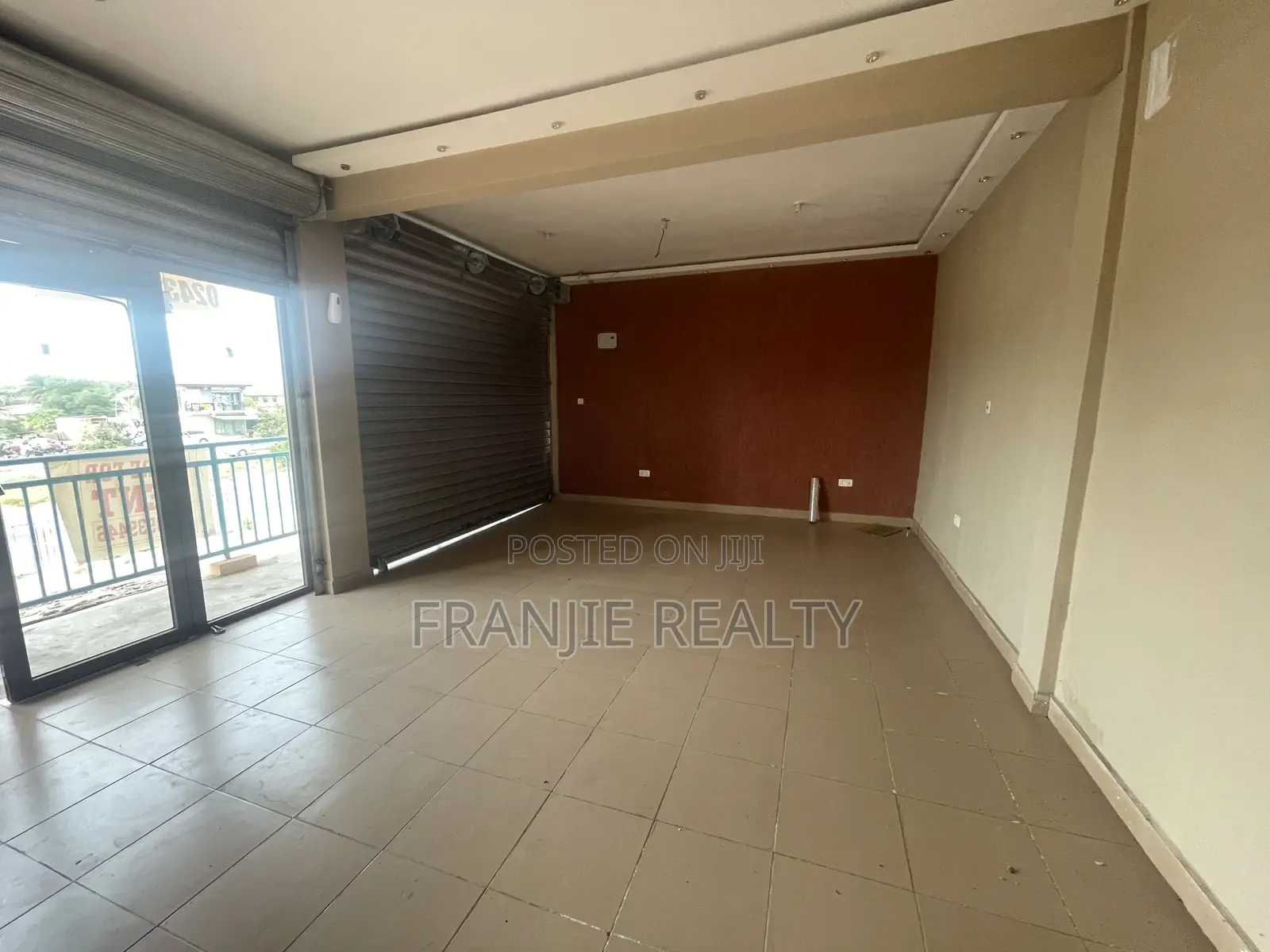Shop/Office Space for Rent at Awoshie in Awoshie