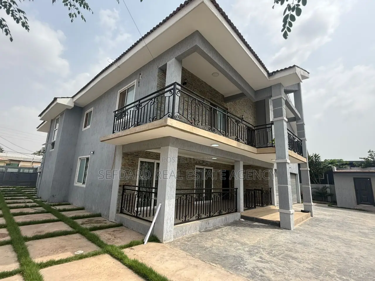 7bdrm House in Sefdard Properties, Tema Metropolitan for rent in Tema Metropolitan