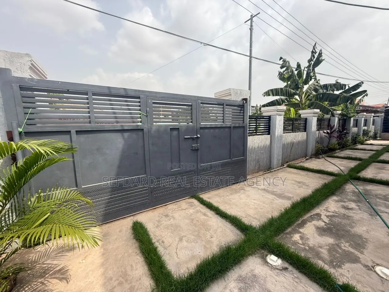 7bdrm House in Sefdard Properties, Tema Metropolitan for rent in Tema Metropolitan
