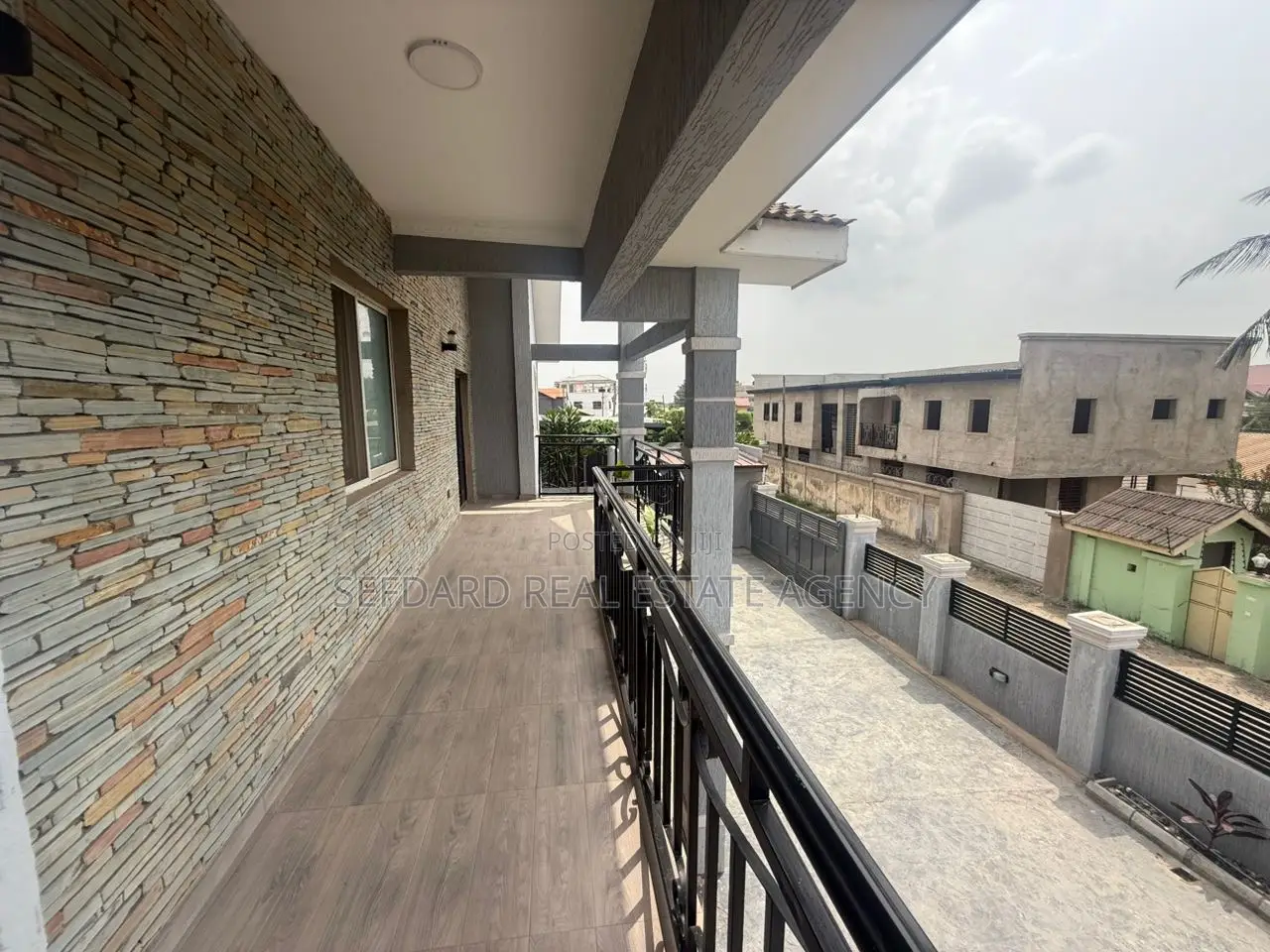 7bdrm House in Sefdard Properties, Tema Metropolitan for rent in Tema Metropolitan