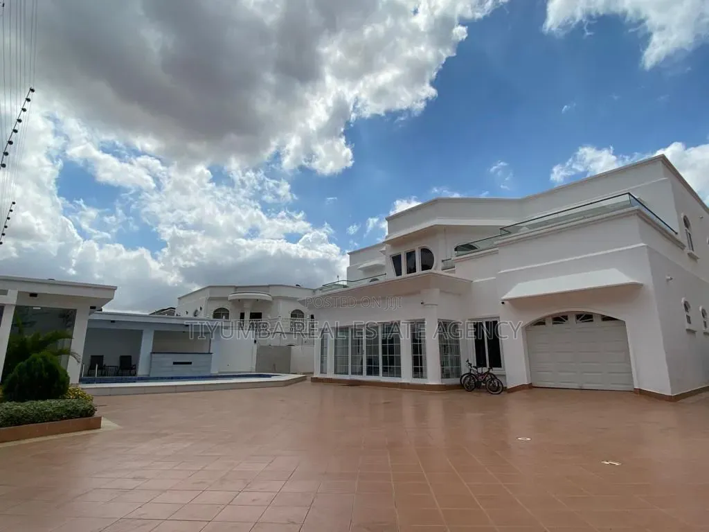 5bdrm Mansion in Tiyumba Real Estate, A&C Mall Area for rent in A&C Mall Area