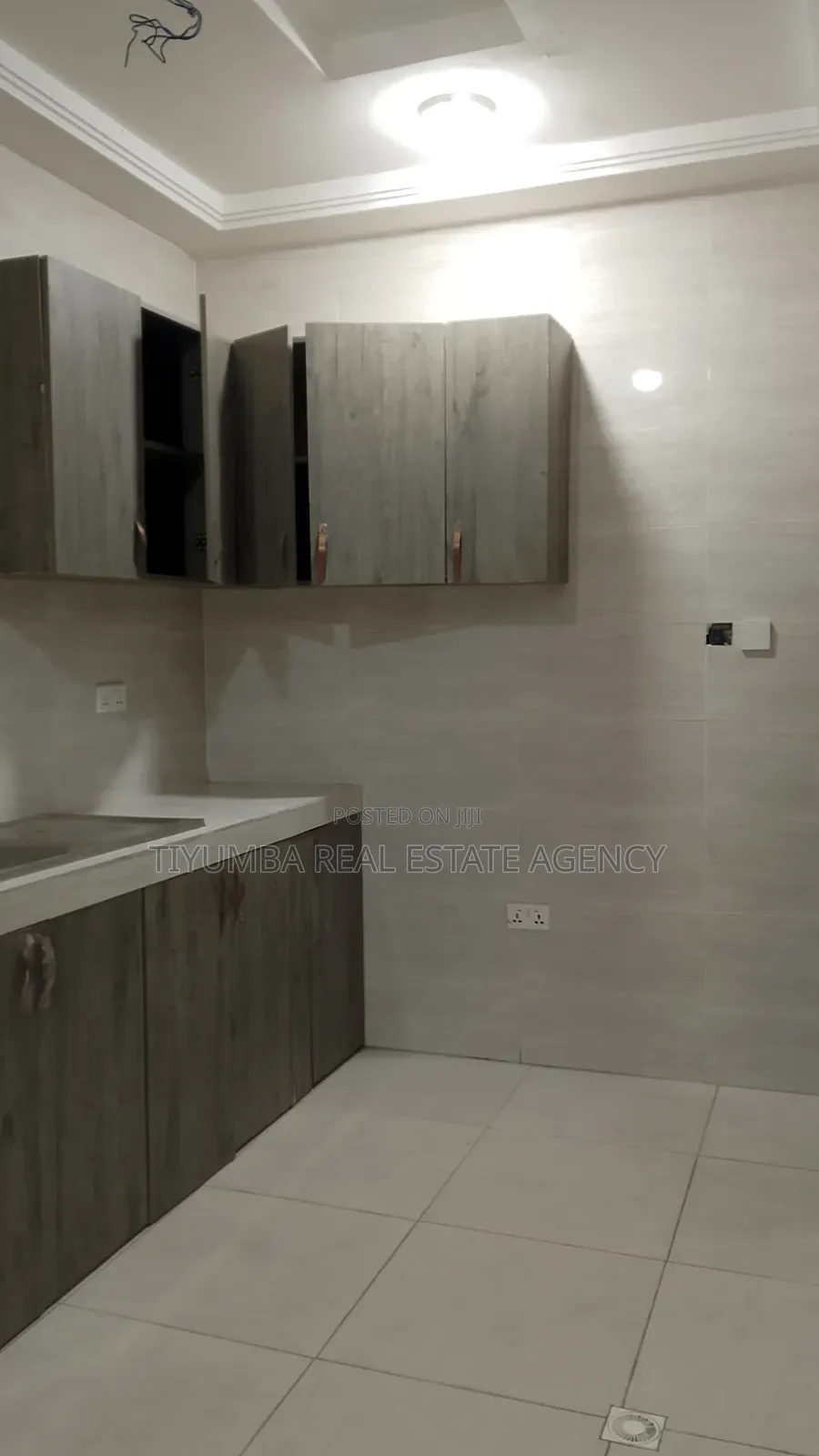 2bdrm Apartment in Tiyumba Real Estate, ECOMOG for rent in ECOMOG