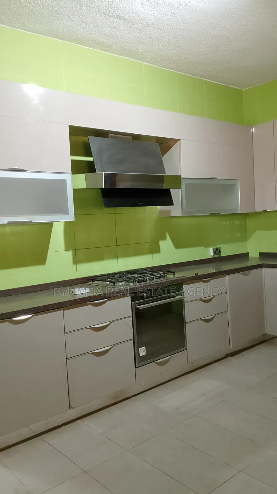 5bdrm House in Tiyumba Real Estate, Pillar 2 for rent in Pillar 2