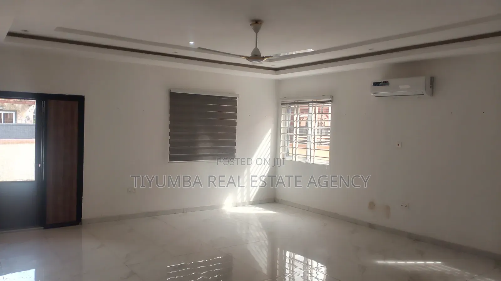 3bdrm Duplex in Tiyumba Real Estate, The Mall for rent in The Mall
