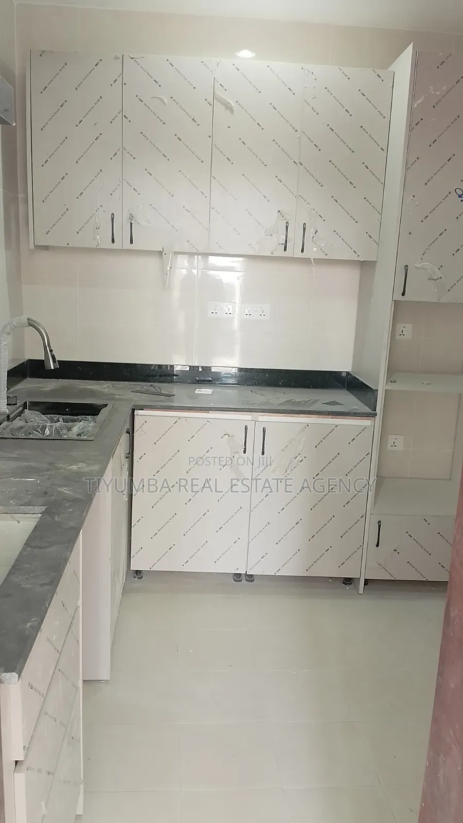 2bdrm Apartment in Tiyumba Real Estate, The Mall for rent in The Mall
