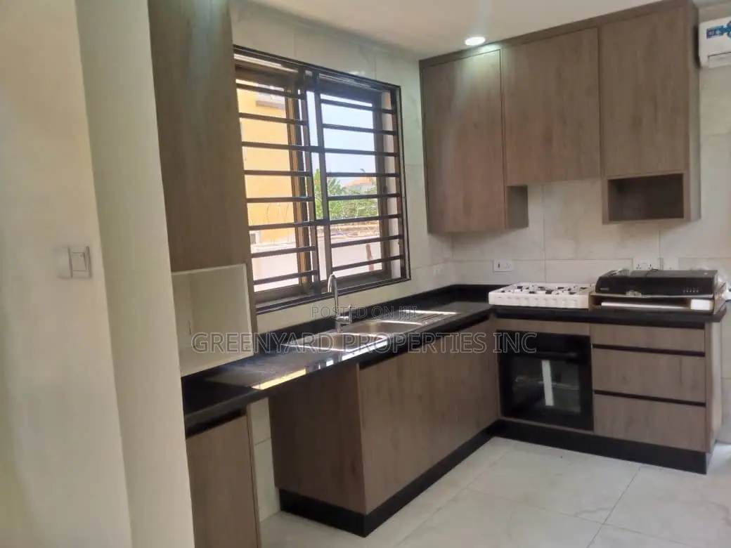 2bdrm Townhouse / Terrace in Cantonments for rent in Cantonments