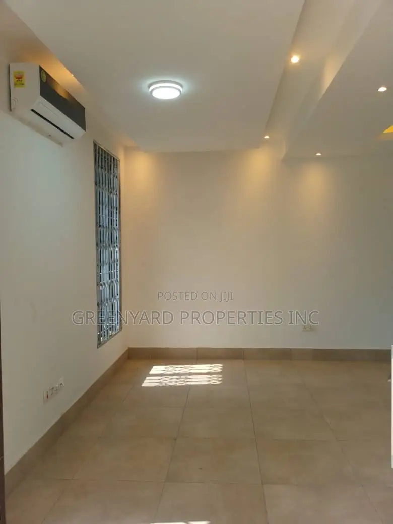 3bdrm Townhouse / Terrace in Airport for rent in Airport Residential Area