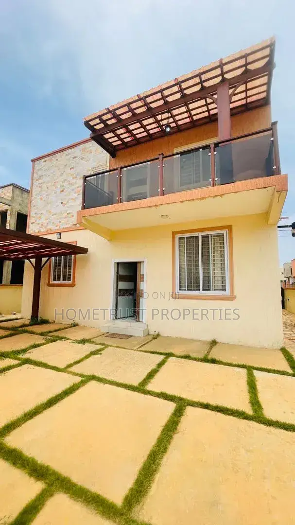 3bdrm Duplex in Achimota Mall Area for rent in The Mall