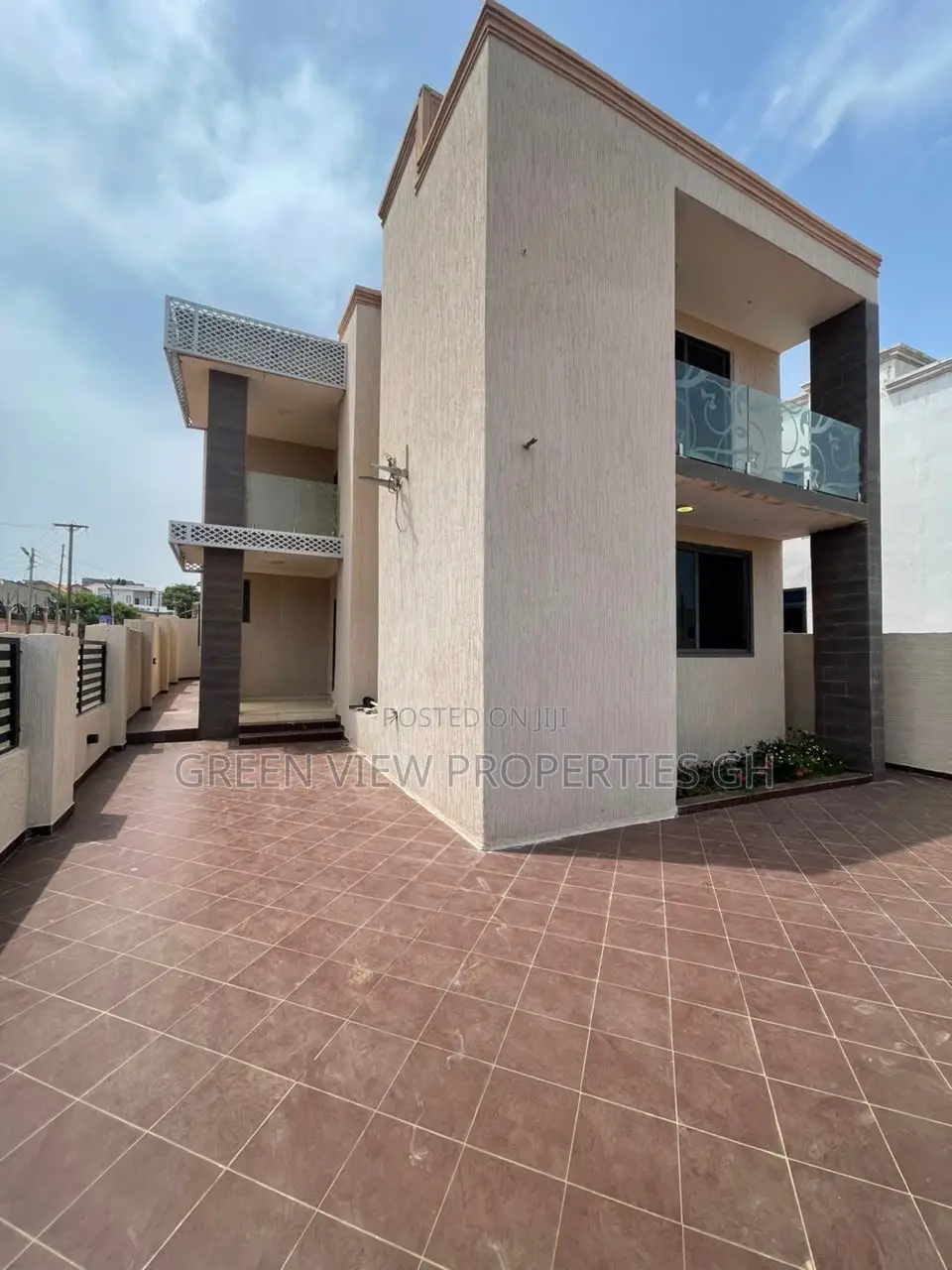 4bdrm Duplex in West Hills Mall Area for rent in West Hills Mall Area