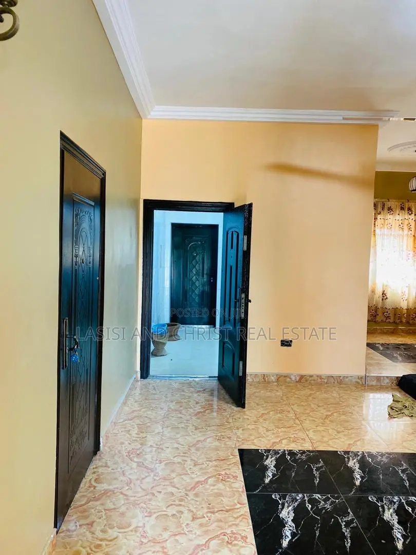 2bdrm Apartment in Lasisi And Christ, Amasaman for rent in Amasaman