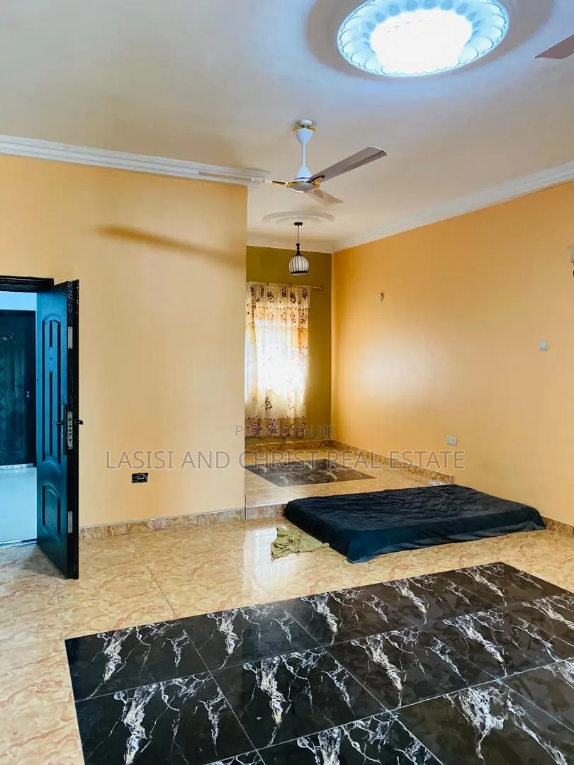 2bdrm Apartment in Lasisi And Christ, Amasaman for rent in Amasaman
