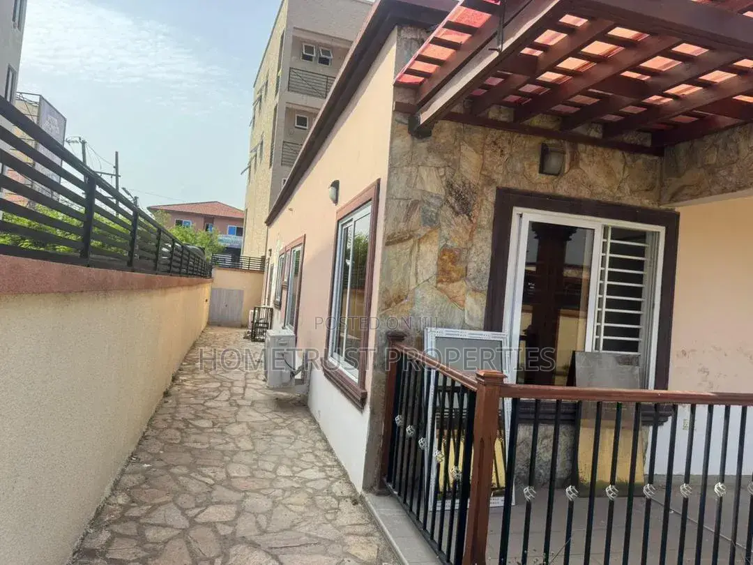 3bdrm House in Achimota Mall Area for rent in The Mall
