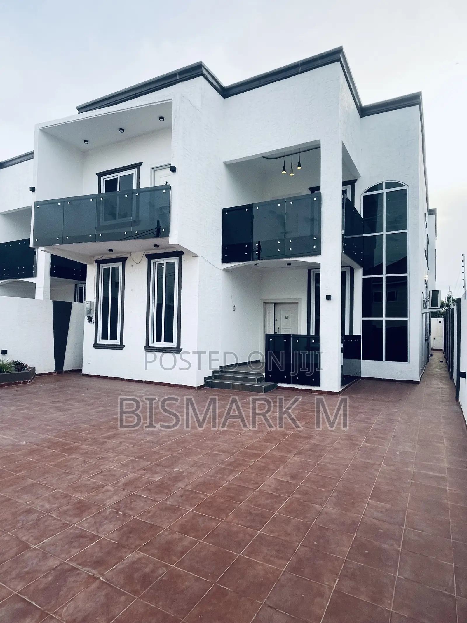 4bdrm House in Lakeside Estate, Ashaley Botwe for sale in Ashaley Botwe