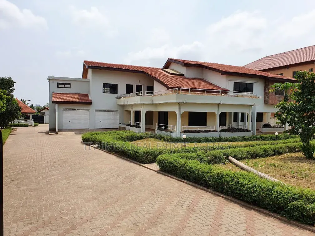 12bdrm Mansion in Tiyumba Real Estate, Asore Junction for rent in Asore Junction