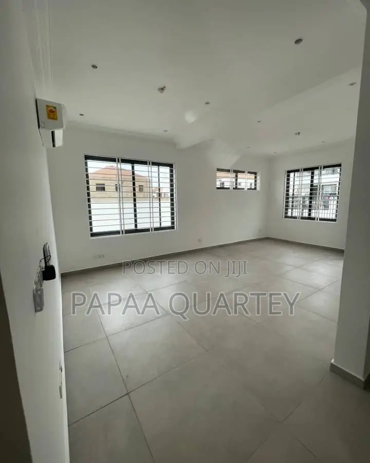 4bdrm House in Ashaley Botwe for sale in Ashaley Botwe