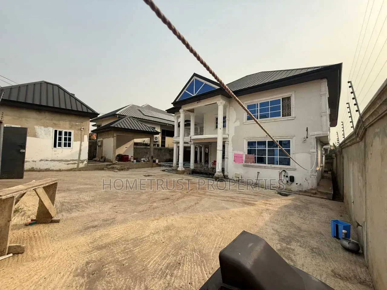 5bdrm Duplex in Pokuase Acp for sale in Pokuase
