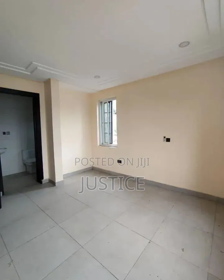 3bdrm Townhouse / Terrace in Dzorwulu for rent in Dzorwulu