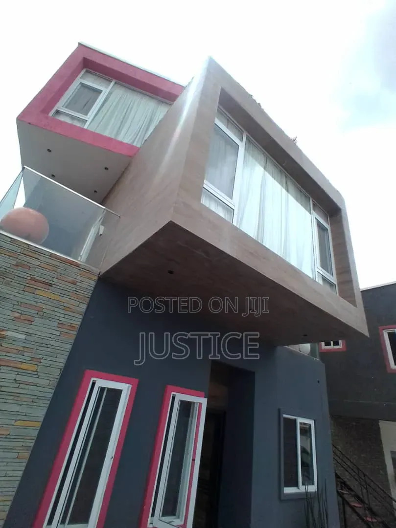 Furnished 3bdrm Duplex in Tesano, Police Station for rent in Police Station