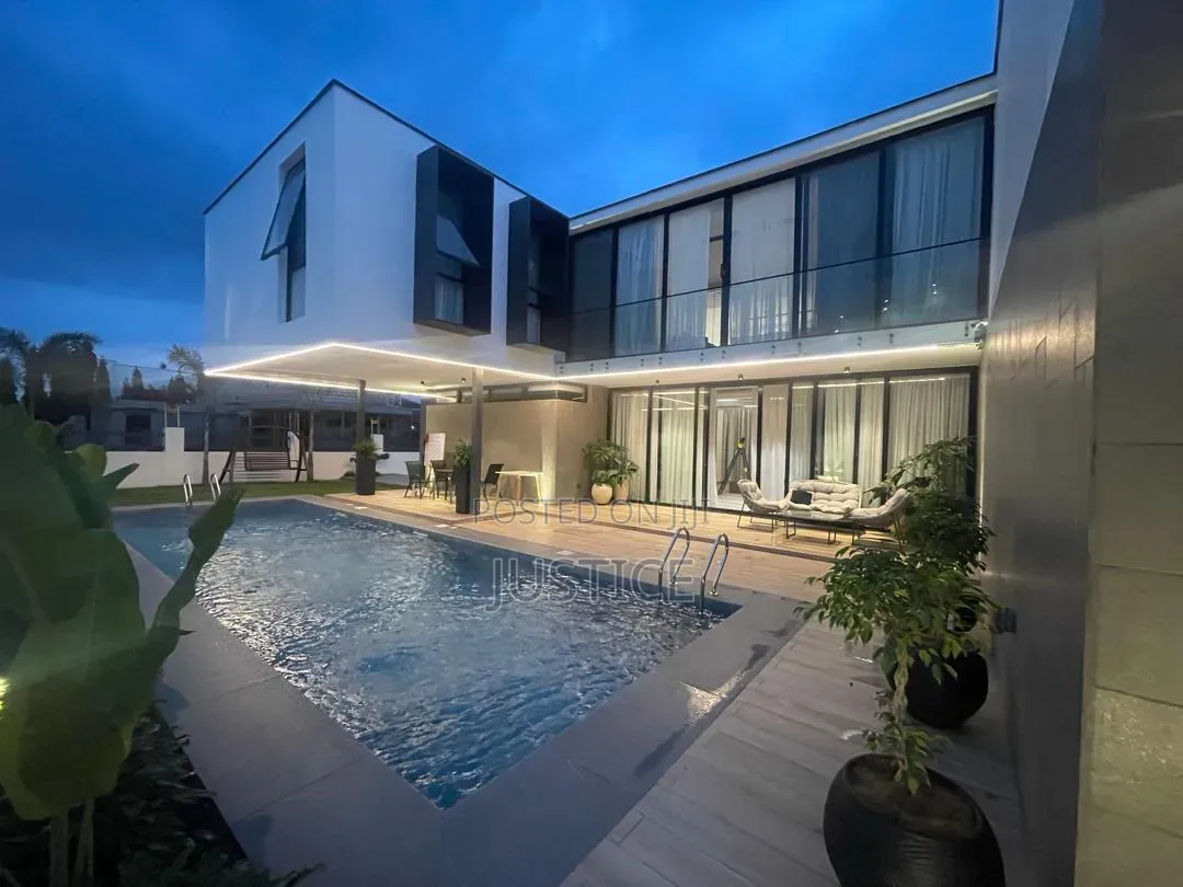 4bdrm Mansion in Airport Hills Estate for sale in Airport Residential Area