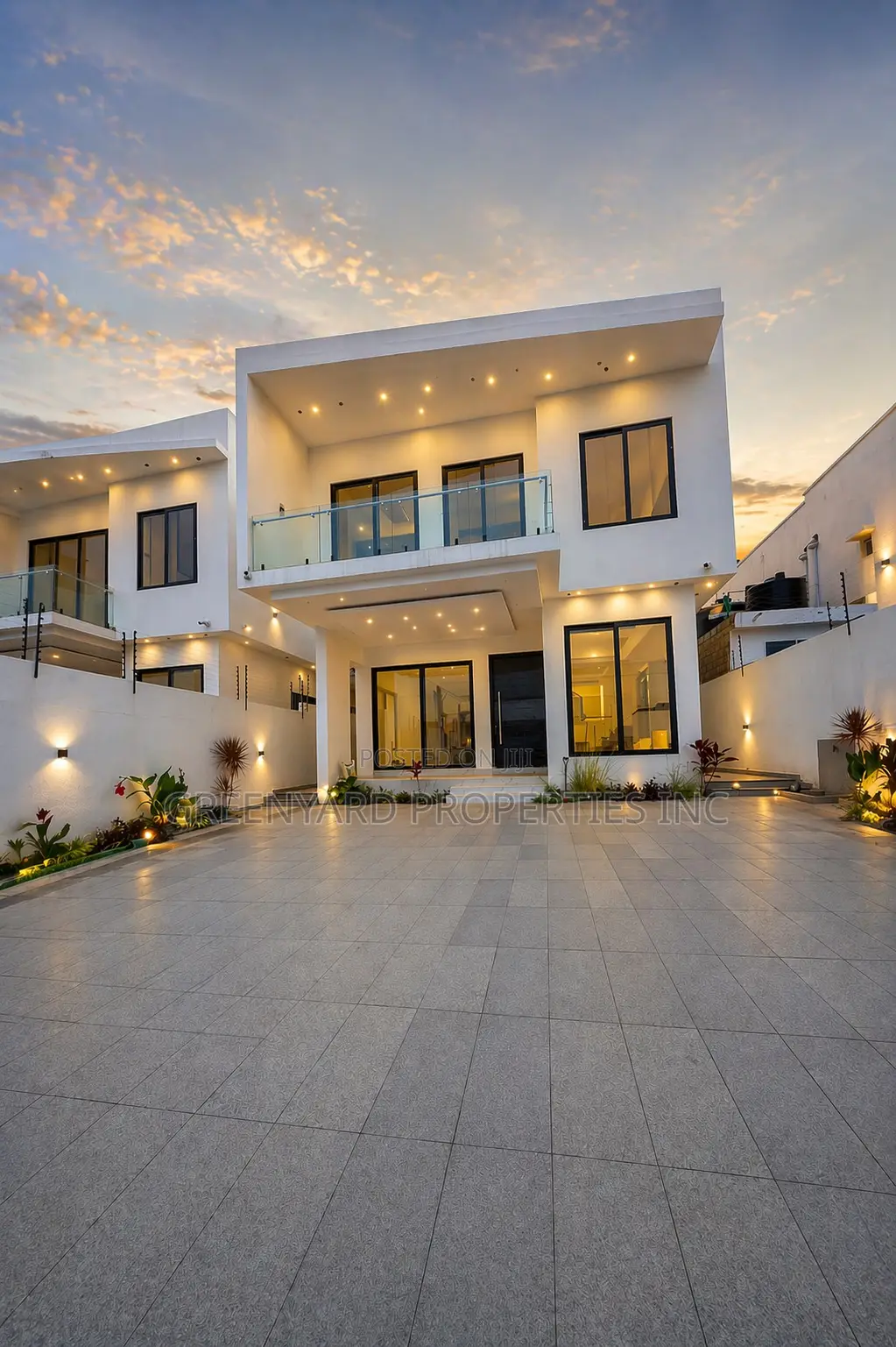 4bdrm House in A&C Mall, East Legon for sale in East Legon