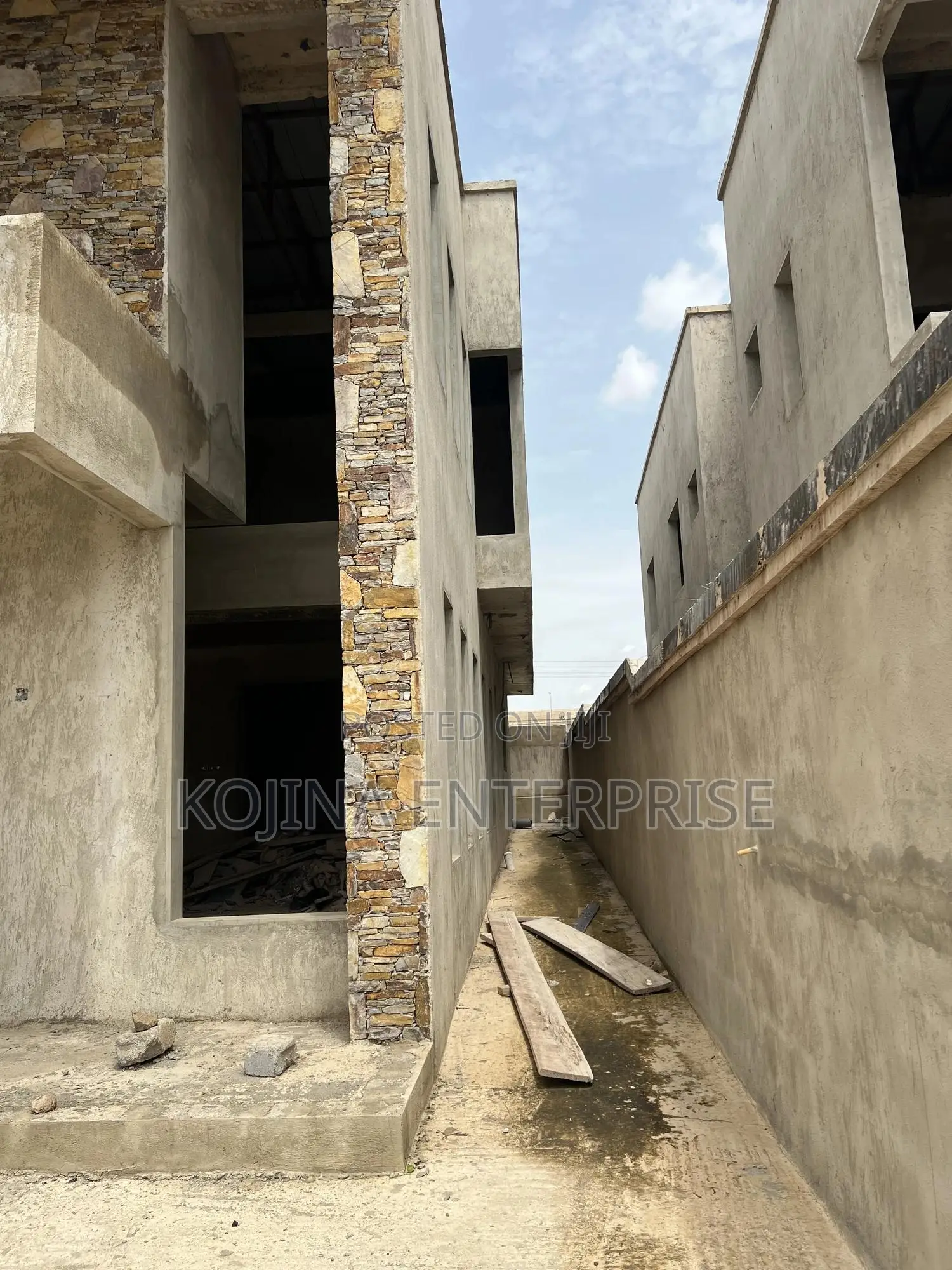 4bdrm Townhouse/Terrace in Good Link Estate, Kumasi Metropolitan in Kumasi Metropolitan