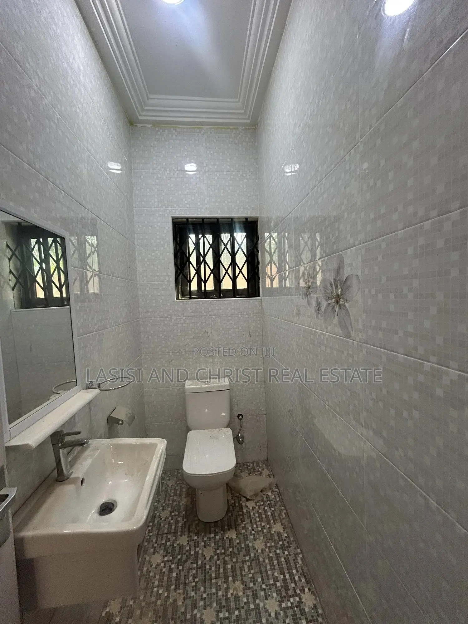 2bdrm Apartment in Lasisi And Christ, Amasaman for rent in Amasaman