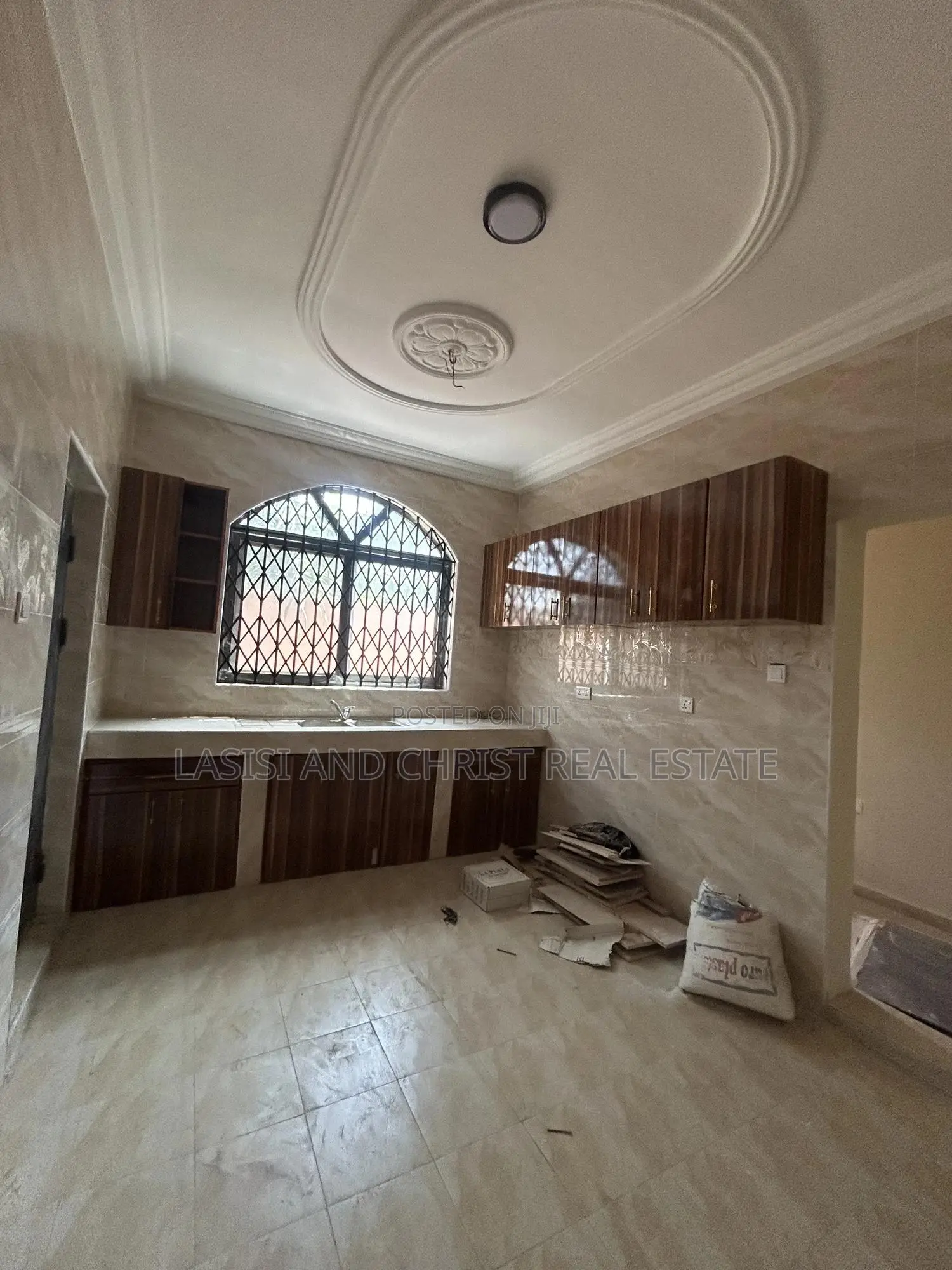 2bdrm Apartment in Lasisi And Christ, Amasaman for rent in Amasaman