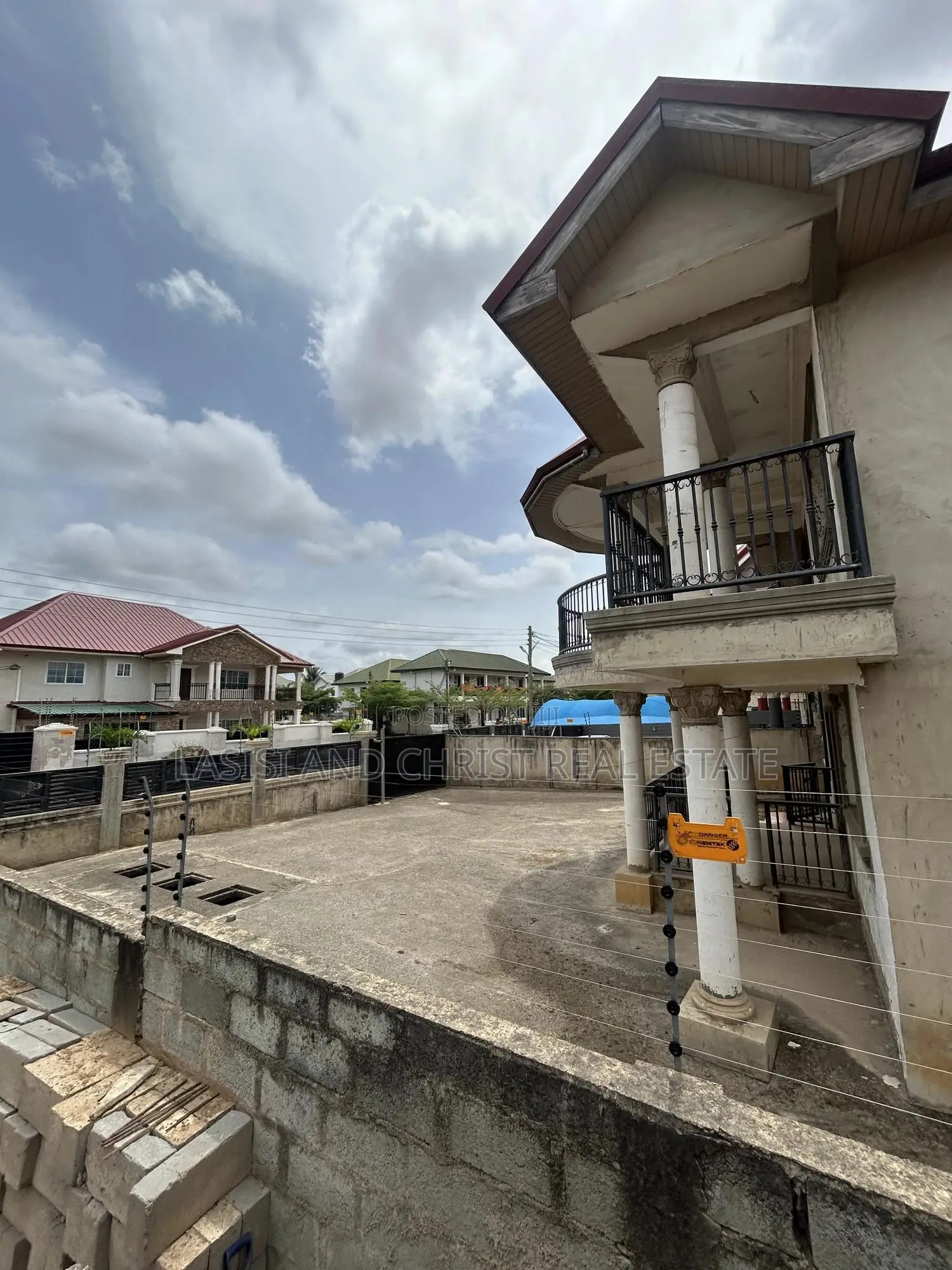 4bdrm House in Lasisi And Christ, Amasaman for sale in Amasaman