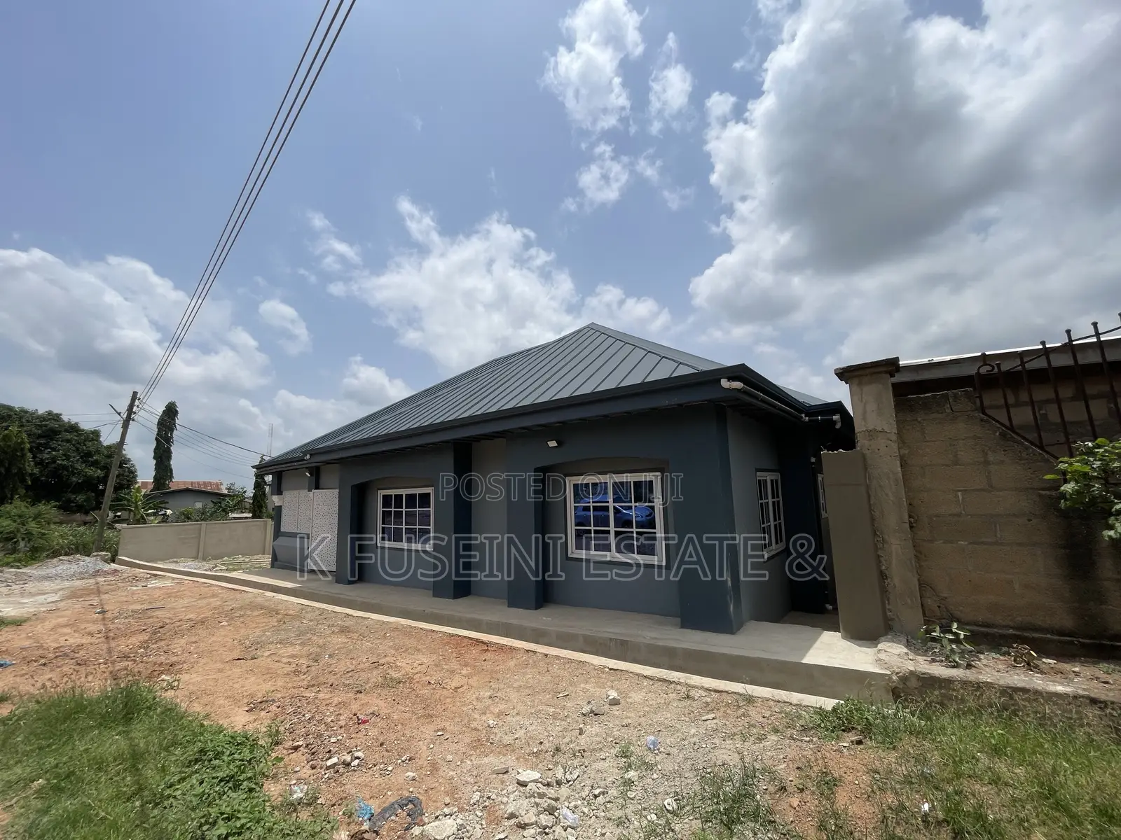 3bdrm House in K Fuseini Estate, Afigya-Kwabre for sale in Afigya-Kwabre