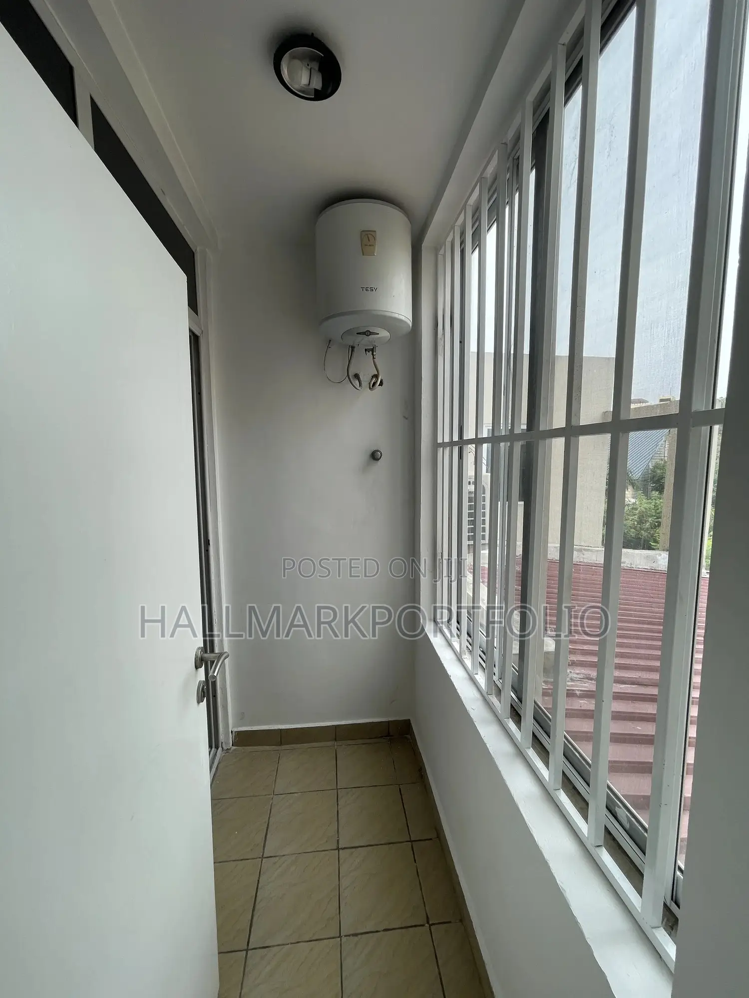 Furnished 3bdrm Apartment in East Legon for sale in East Legon