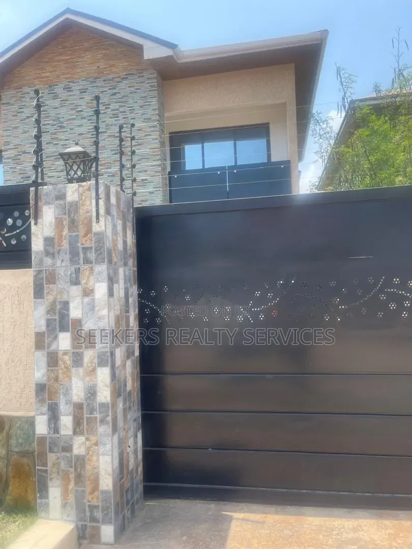 4bdrm House in Seekers Realty, Baatsona Total for rent in Baatsona Total