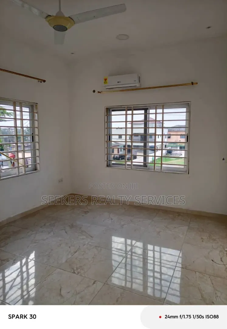2bdrm Apartment in Seekers Realty, Oxford Street for rent in Oxford Street
