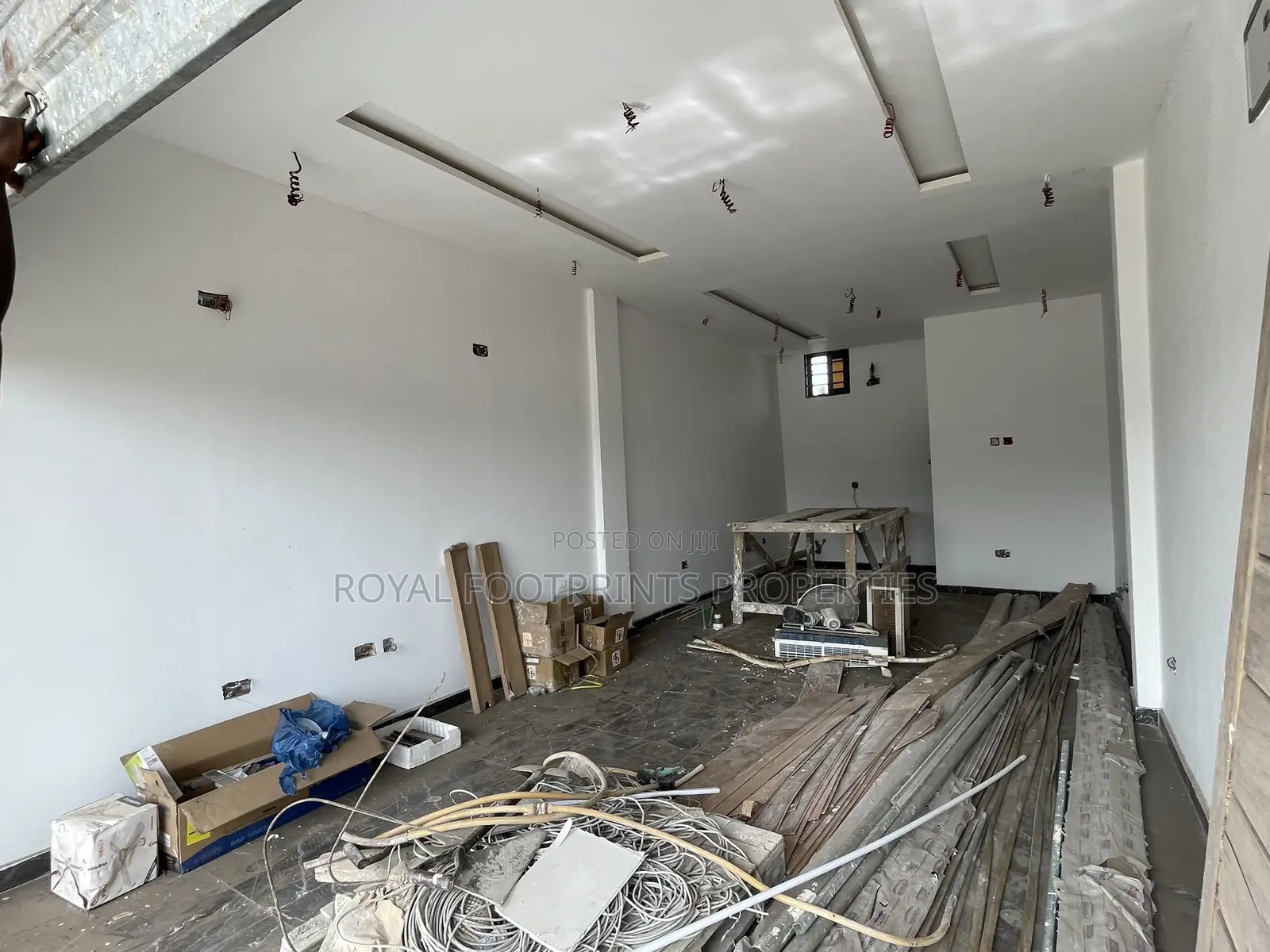 A Single Shop Space Up for Rent in East Legon