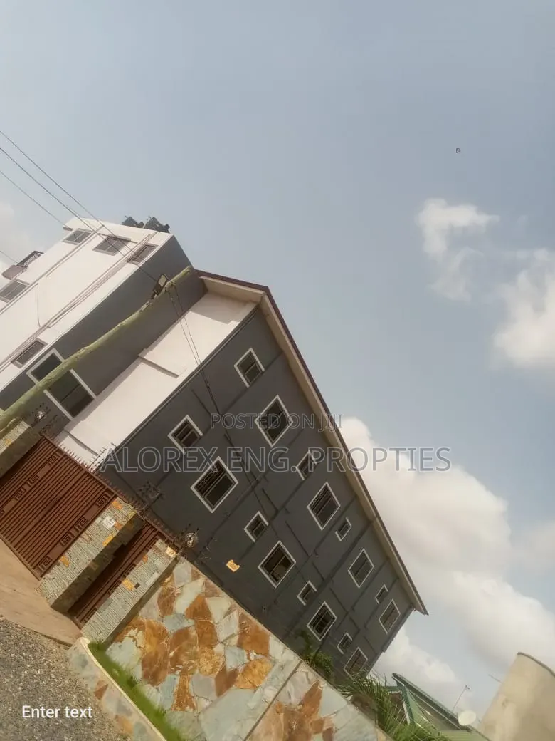 1bdrm Apartment in Adenta, New Site for rent in New Site
