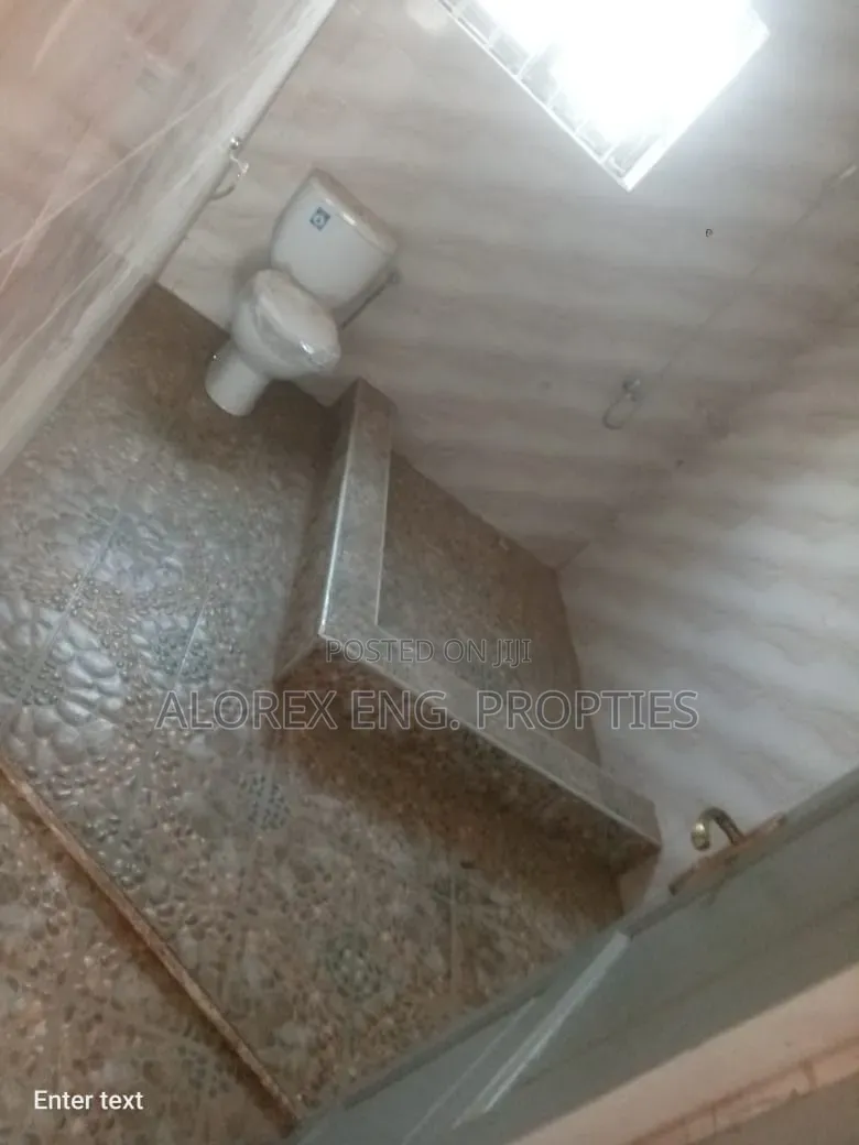 1bdrm Apartment in Adenta, New Site for rent in New Site
