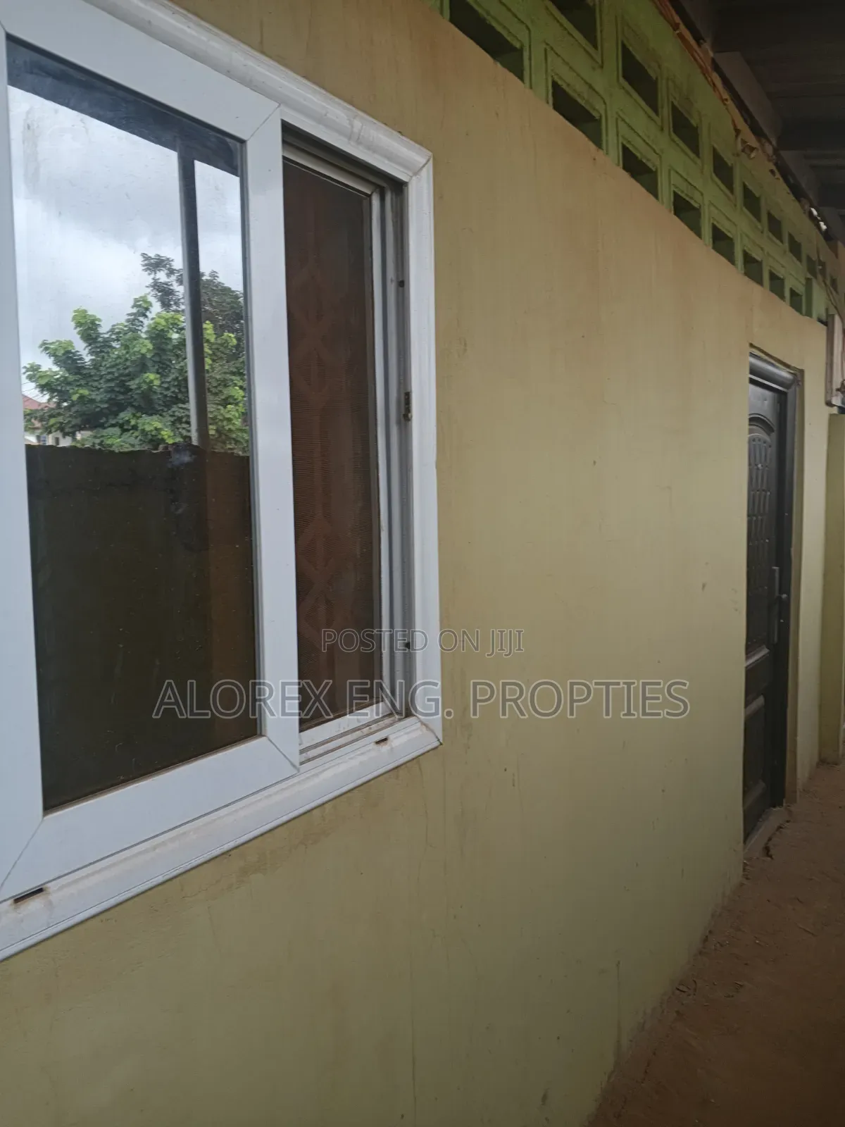 1bdrm Apartment in Adenta, Frafraha for rent in Frafraha