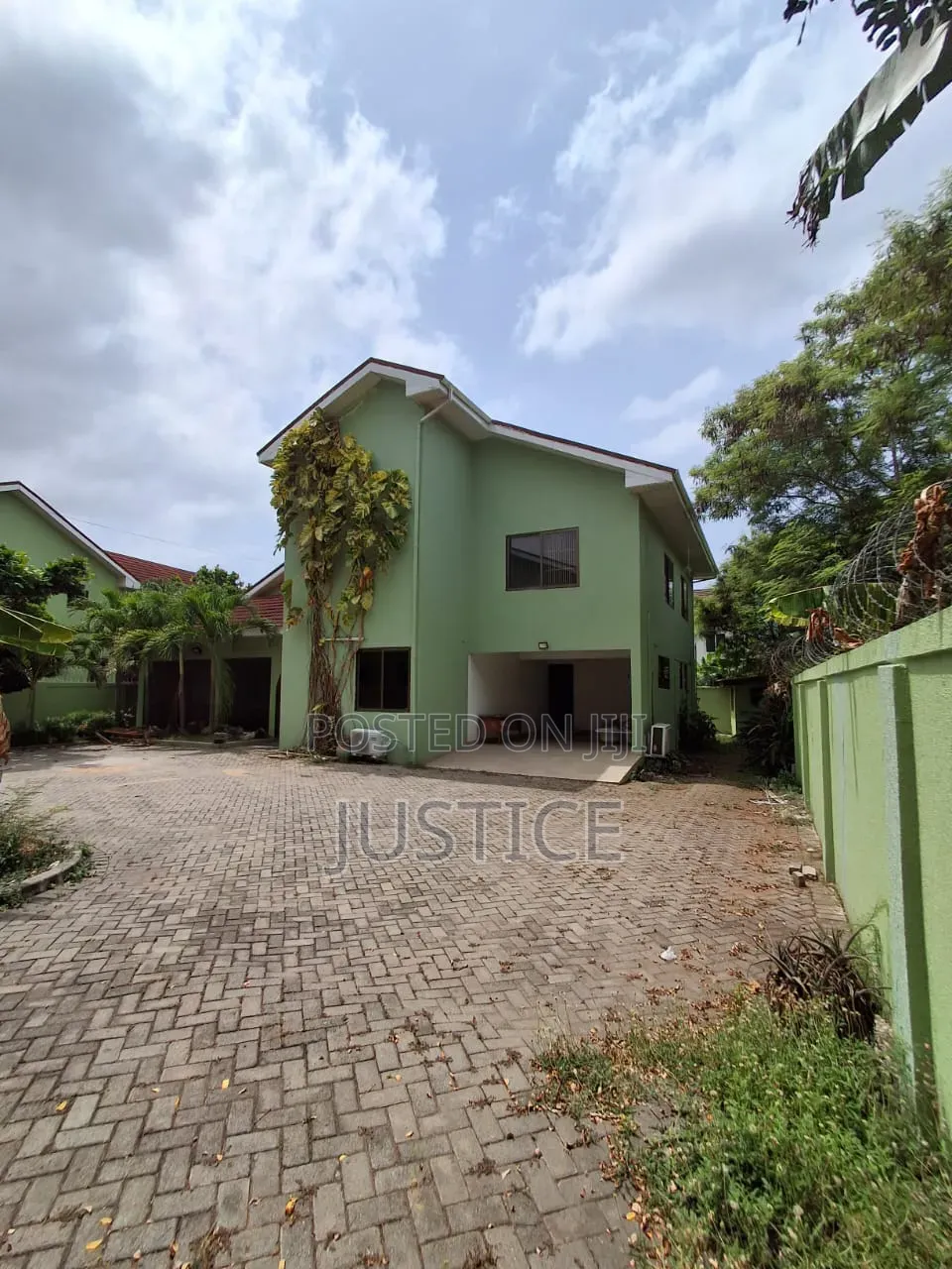 4bdrm House in Cantonments, DVLA Area for rent in DVLA Area