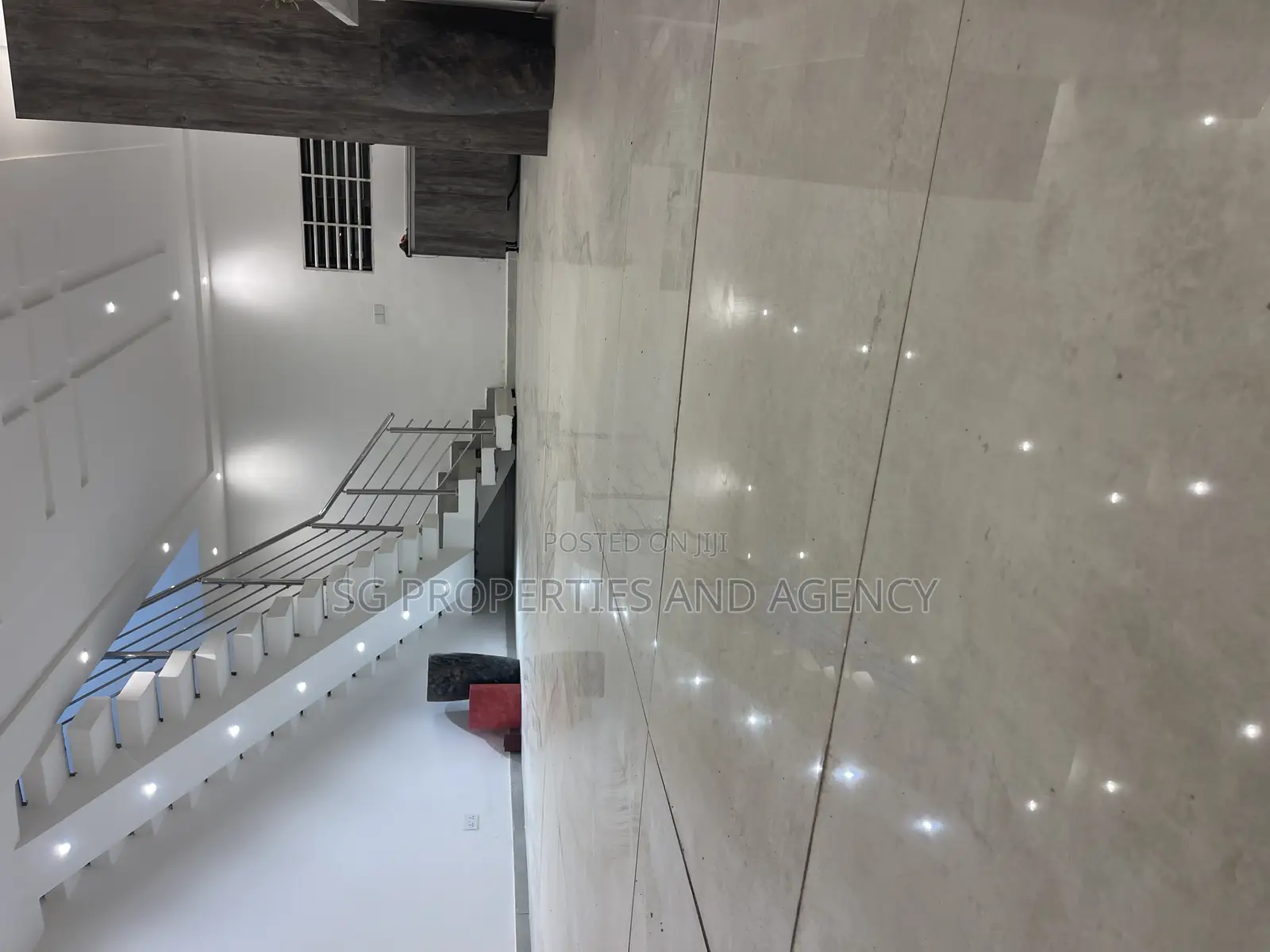 2bdrm Townhouse / Terrace in Lashibi, Sakumono for rent in Sakumono
