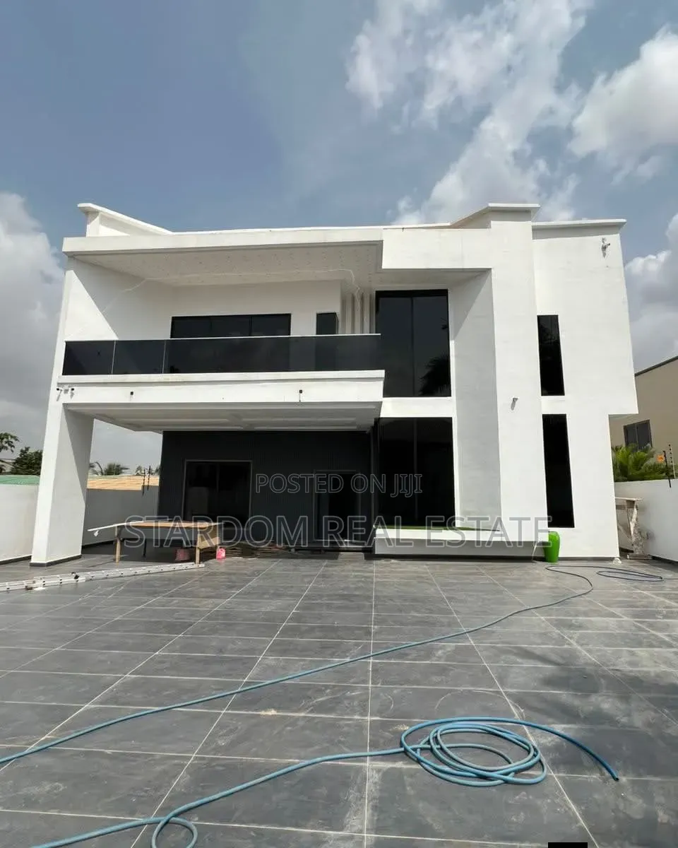 4bdrm Duplex in Ashongman Estate, Police Station for sale in Police Station