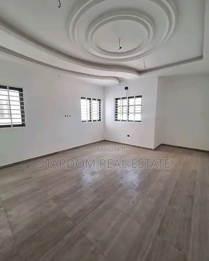 3bdrm Bungalow in Community 19 Annex, Lashibi for sale in Lashibi