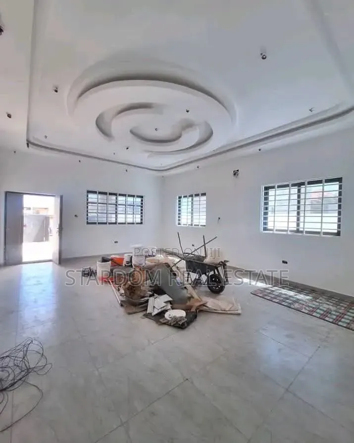 3bdrm Bungalow in Community 19 Annex, Lashibi for sale in Lashibi