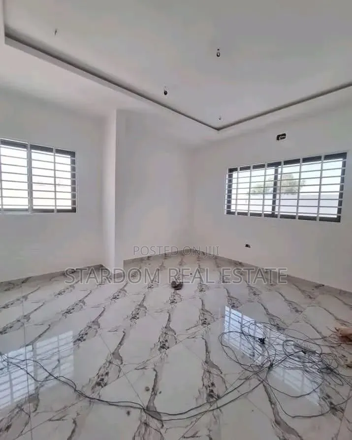 3bdrm Bungalow in Community 19 Annex, Lashibi for sale in Lashibi