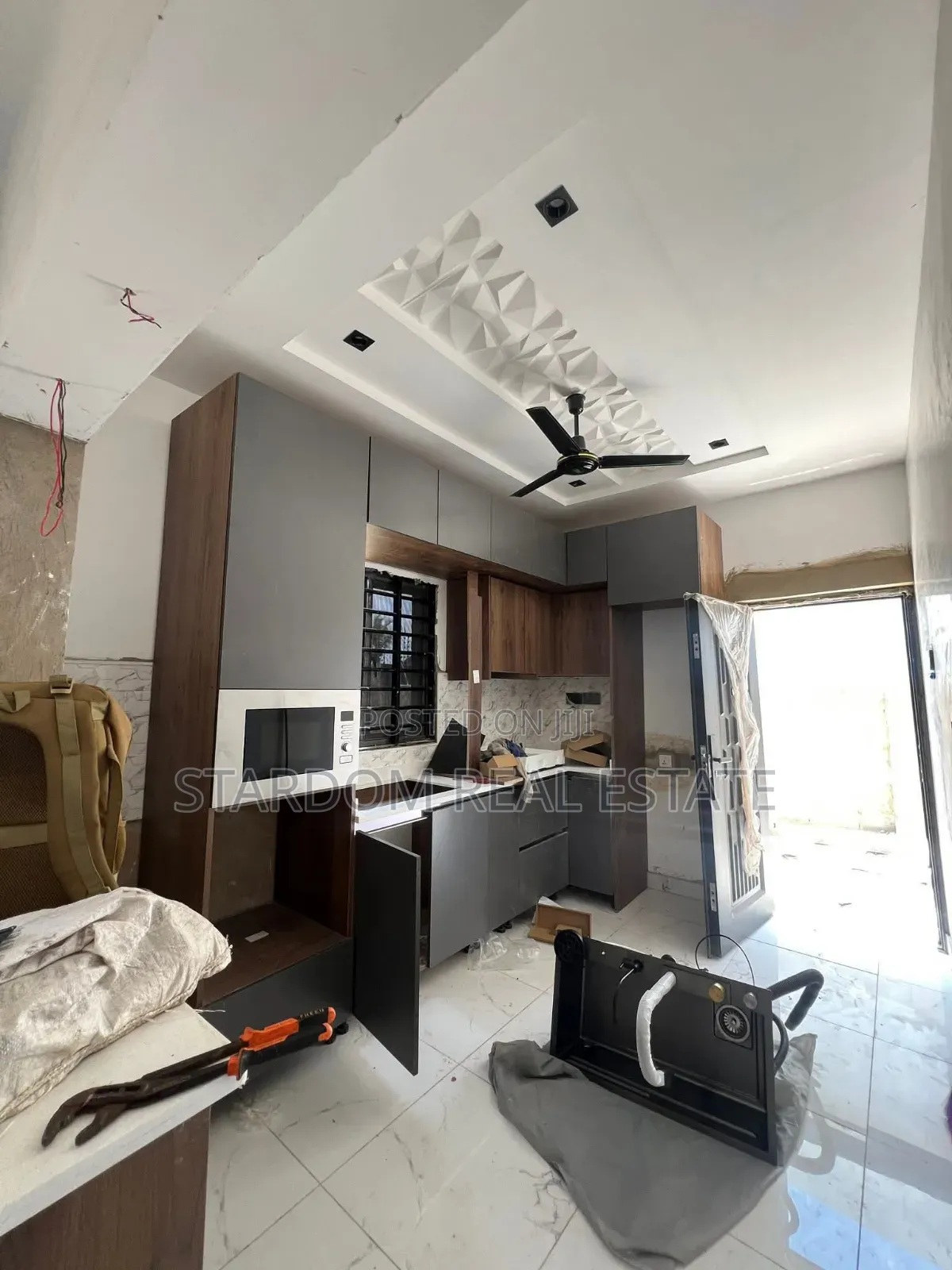 2bdrm Bungalow in East Legon Hills, Police Station for sale in Police Station