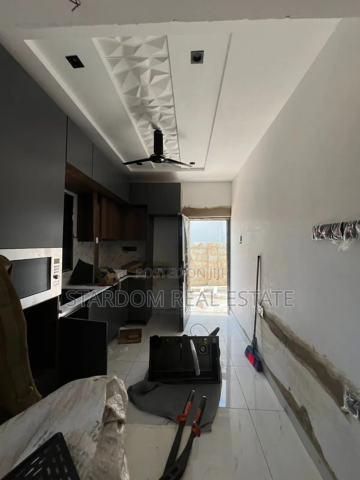 2bdrm Bungalow in East Legon Hills, Police Station for sale in Police Station